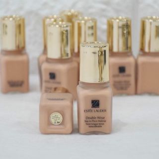 ของแท้
รองพื้น Estee Lauder DoubleWear 7ml. แบบขวดนะค่า 
สี cool bone ขาวเหลือง 
รองพื้นติดทนคุมมันกันเหงื่อ