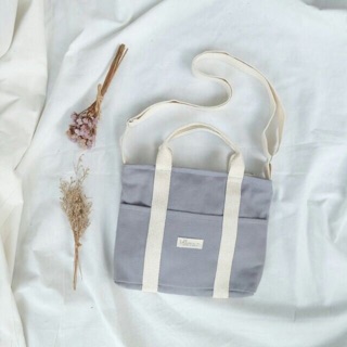 Basic Small Tote in light gray