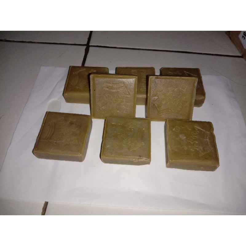 สบู่ MAGIC STAR CROWN ต่อบาร์