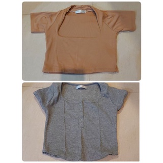 เสื้อครอปแขนสั้นคอยูแต่งกระดุม