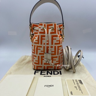 Used like newwww fendi mini montresor y.18