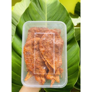 ( ขนาด 500g) ขนมตัวปลา แม่ประยูรอาหารทะเลแห้ง