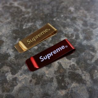 คลิปหนีบธนบัตร supreme