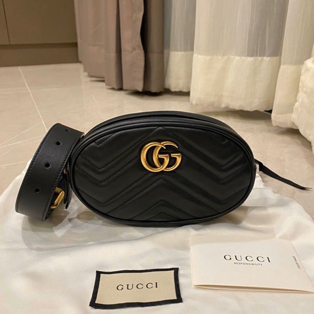 Like new Gucci mini belt bag marmont 2019 สภาพงาม ใช้น้อย มุมไม่ถลอก ภายในสะอาดค่า อุปกรณ์ : การ์ด ถุงผ้า สาย