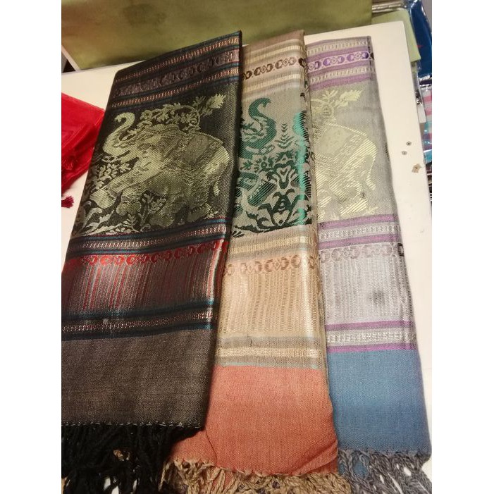 #เก็บปลายทางได้คะ#ผ้าคลุมไหล่ผ้าพันคอ ผ้าไหม Silk ลายช้าง ผ้าคลุมไหล่ ผ้าลายช้างไทย ลายไหม ลายไทย#ผ้าพันคอผืนใหญ่#
