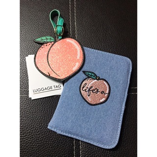 พร้อมส่ง‼️Skinnydip Peachy Passport Holder &amp; Luggage Tag Set