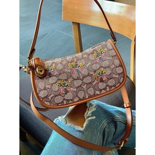 COACH ((C6289)) SWINGER BAG