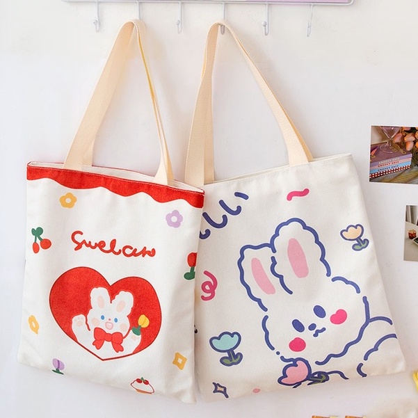 🍓Olivia🍓กระเป๋าถือ กระเป๋าผ้า สไตล์เกาหลี แฟชั่นมา การ์ตูน-น่ารัก พร้อมส่ง #BAG01