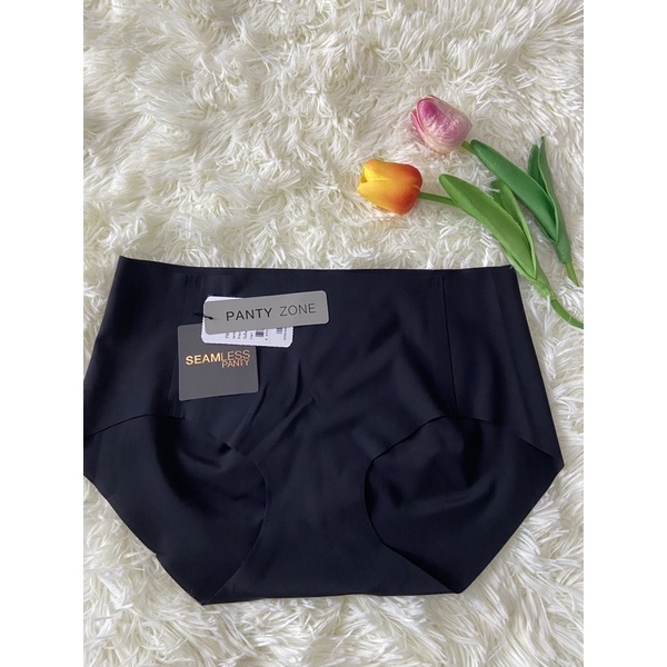 Sabina กางเกงชั้นใน Panty Seamless รุ่น Soft Collection รหัส SUXK108BK สีดำ สีเนื้อ