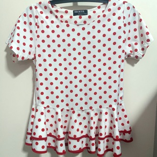 Polka dot เสื้อชายระบาย