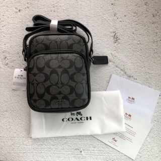 กระเป๋าสะพาย COACH แบบซิป