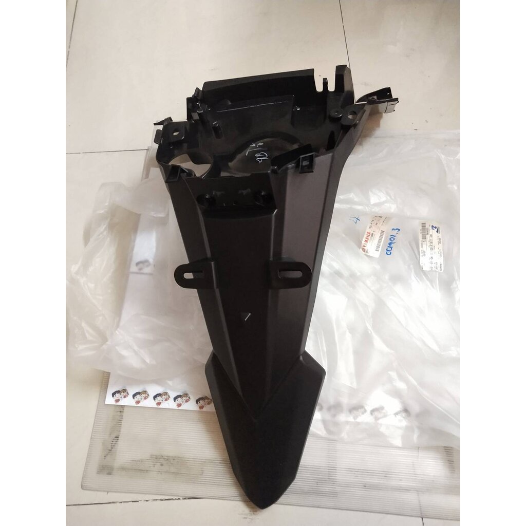 บังโคลนหลัง สำหรับรุ่น TTX '2012 อะไหล่แท้ YAMAHA 1GS-F1611-00 รหัสใหม่ 1GS-F1611-01