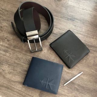 กระเป๋าสตางค์ Calvin Klein Leather Belt &amp; Wallet Set