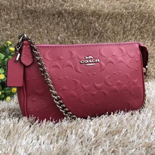 LARGE WRISTLET 19 IN SIGNATURE LEATHER (COACH F67567)   ขนาด 7 1/2" (L) x 4 1/2" (H) x 2" (W)