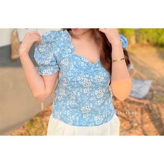 Lady2sis : Floral sheer blue top💙 เสื้อแขนตุ๊กตา สีฟ้า มีลายดอกไม้สีขาวเล็กๆ