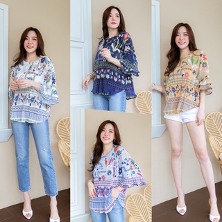 💗เข้าครบสี💗 เสื้ออัดพลีทพิมพ์ลายสวยงามมากๆ ได้หยิบมาใส่บ่อยแน่นอนค่ะ **พลีทลอนดอน**