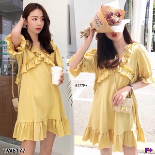 Dress เดรสสีพื้นแต่งระบายหน้าอก คอวีผูกโบว์