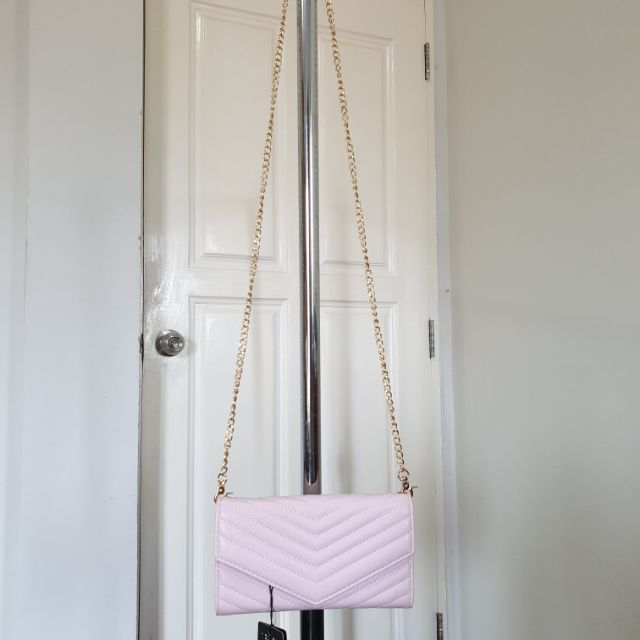 กระเป๋าสตางค์มีสายของ FOF