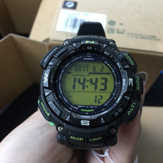 นาฬิกาข้อมือ Casio Protrek รุ่น PRG-240-1BDR  นาฬิกาสำหรับผู้ชายที่รักการพจญภัย
