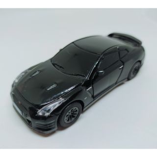 Nissan Skyline GT-R R35 ล้อยาง 1/64