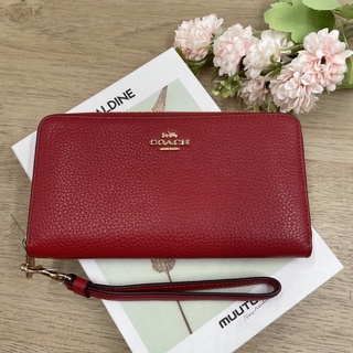 (ผ่อน0%) กระเป๋าสตางค์ใบยาว ซิปรอบสีแดง มีสายคล้องมือ LONG ZIP AROUND WALLET (COACH C4451) True red