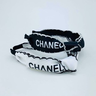 CHANEL HEADBAND BOW HAIR BAND BLACK &amp; WHITE SATIN CC LOGO TRIM ที่คาดผม เครื่องประดับตกแต่งผม แฟชั่นผู้หญิง แบรนด์ชาแนล