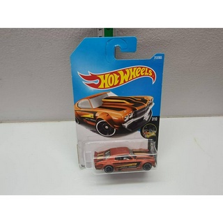 โมเดล รถเหล็ก ของแท้  รภสะสม รถจำลอง hot wheels 70 chevy chevelle 7/10