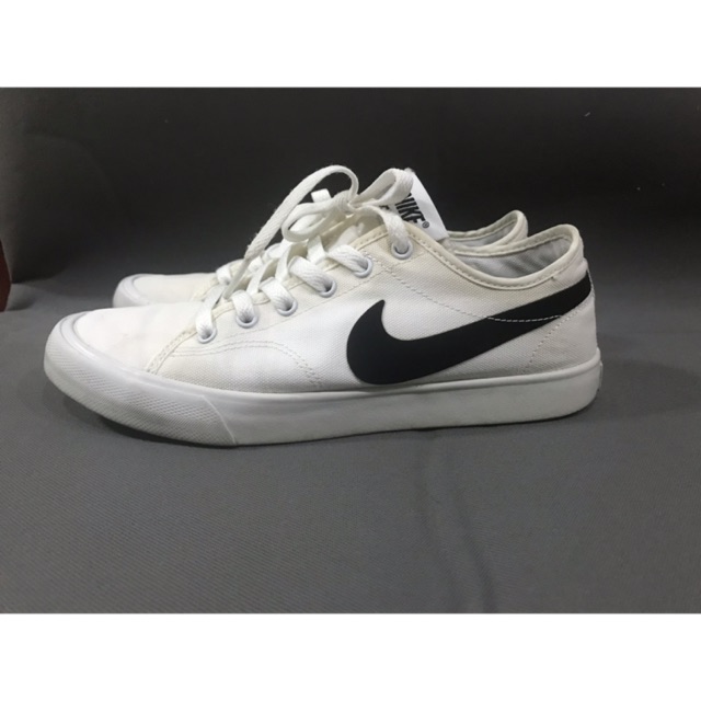 รองเท้า Adidas สีขาว size UK4 37.5