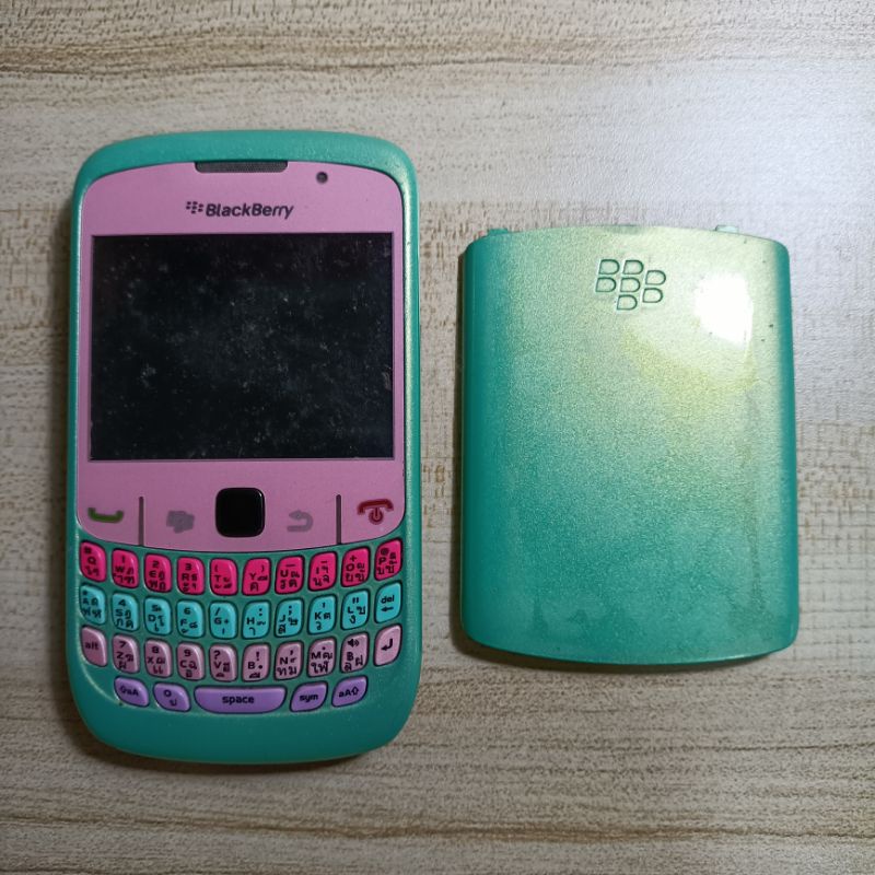 BB 9300 Blackberry ตั้งโชว์