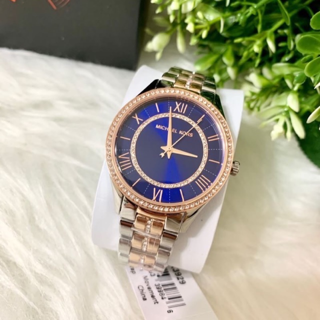 💕พร้อมส่ง นาฬิกา Mk รุ่น Michael Kors Lauryn MK3929 สีหน้าปัด น้ำเงิน สายทูโทน สวยมากๆ ของแท้ 💯%
