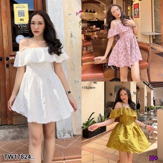 17824 เดรสสายเดี่ยว ลายดอกไม้นูน One-shoulder dress with embossed flowers