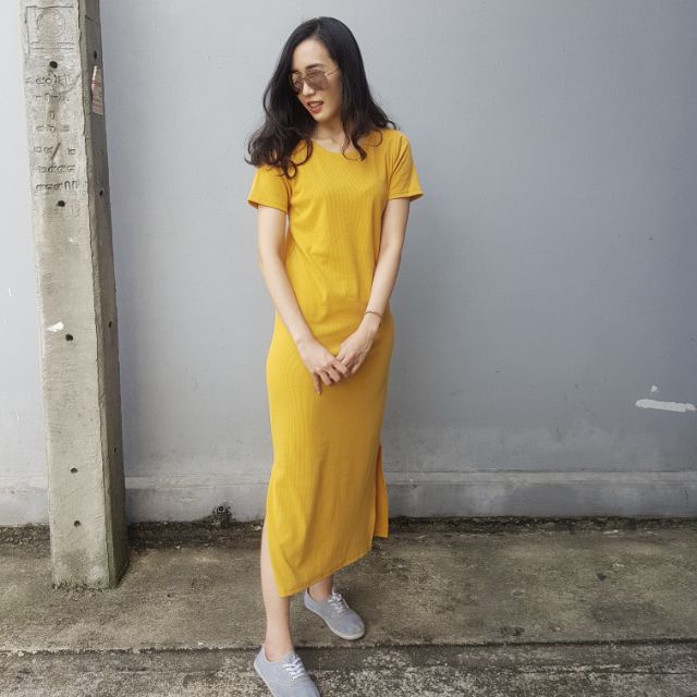 คอกลม แขนสั้น สีมัสตาร์ด ผ้าร่อง ราคา ขายดี Maxi ชุด เดรส ขายส่ง ชุดเดรสสั้น