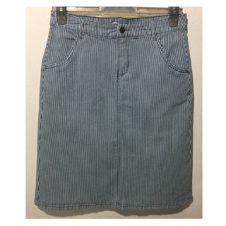 Tu denim women Size 12 กระโปรงยีนส์ผ้ายืด เนื้อนุ่ม