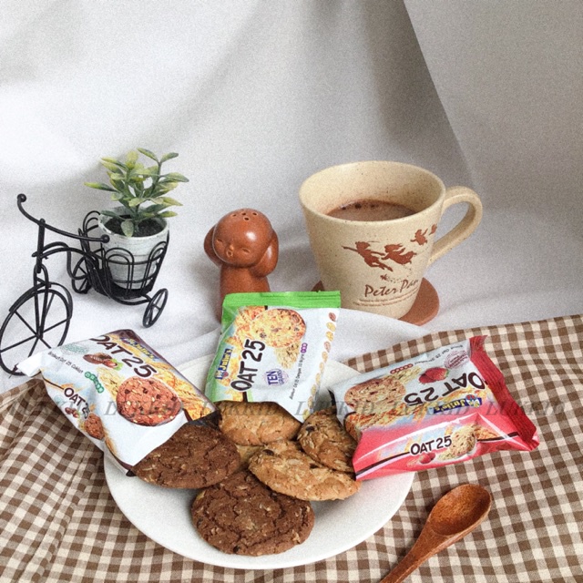 [จัดส่ง ที่รวดเร็ว  ] ✦คุกกี้ผสมข้าวโอ๊ตและธัญพืชจูลีย์ Julie’s Oat25✍