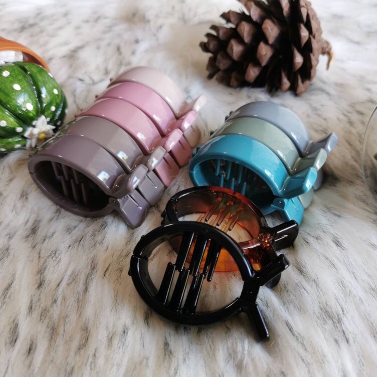 พร้อมส่งร้านในไทย!!!! #กิ๊บรวบผมทรงปลา (สีใหม่) #กิ๊บติดผม Made in Korea  #กิ๊บสไตล์เกาหลี #กิ๊บติดผม #ยางรัดผม
