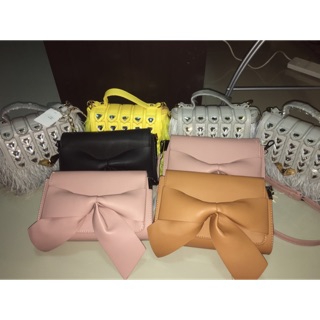 กระเป๋าสะพาย Bow Bag