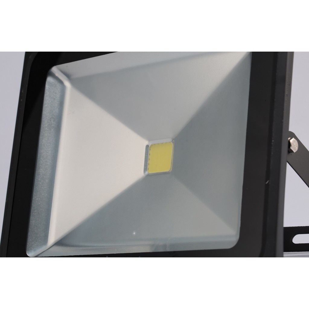 LED โคมฟลัดไลท์ แอลอีดี โคมกันน้ำ ไฟกันน้ำ โคมสปอร์ทไลท์ รุ่น Switch ขนาด 10W 20W 30W 50W แสงขาว,เหลือง - รูปที่ 4