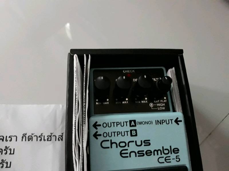 BOSS CE-5 Chorus Ensemble แถมสายพ่วงเอฟเฟค 1 เส้น | Shopee Thailand