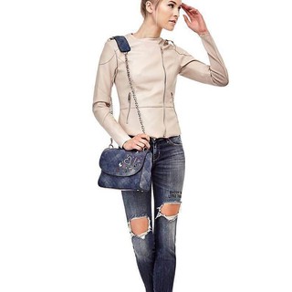 GUESS WOMEN BAG JEAN พร้อมส่งสินค้าเข้าใหม่ กระเป๋าสะพายข้าง วัสดุผ้ายีนส์เย้บลายนวม