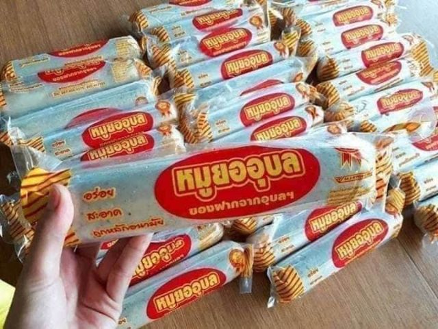 หมูยอ​พริกไทย​ดำ🐷แท่ง400กรัม🐽