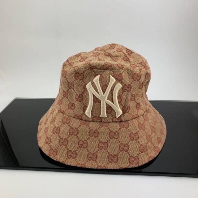 gucci ny hat