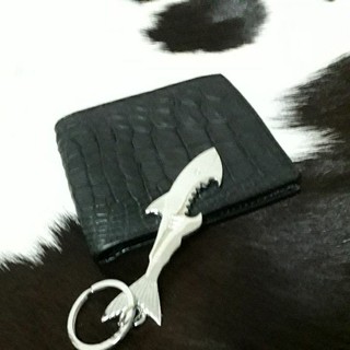 กระเป๋าสตางค์หนังจระข้แท้  crocodile walletขายส่งมีหลายสีกระเป๋าสตางค์ชายเกรดAหนังจระเข้แท้100%กระเป๋าใบสั้นพับ