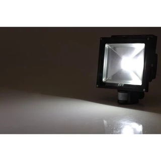 [ ลดราคา ] EVE โคมฟลัดไลท์ แอลอีดี LED เดินผ่านแล้วติด รุ่น SENSOR ขนาด 20 ถึง 50 วัตต์ แสงขาว 6500K