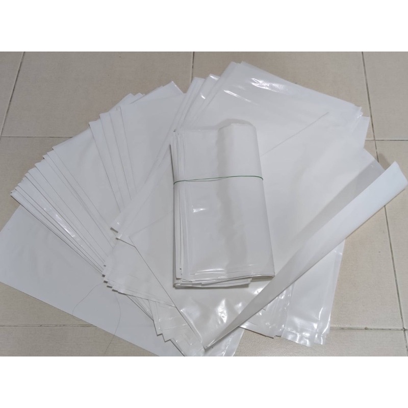 ถุงใส่ดิน 12×20 นิ้ว 50-55ใบ/กก.(ไม่พิมพ์)