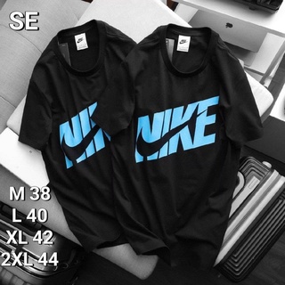 nike เสื้อยืดแขนสั้น