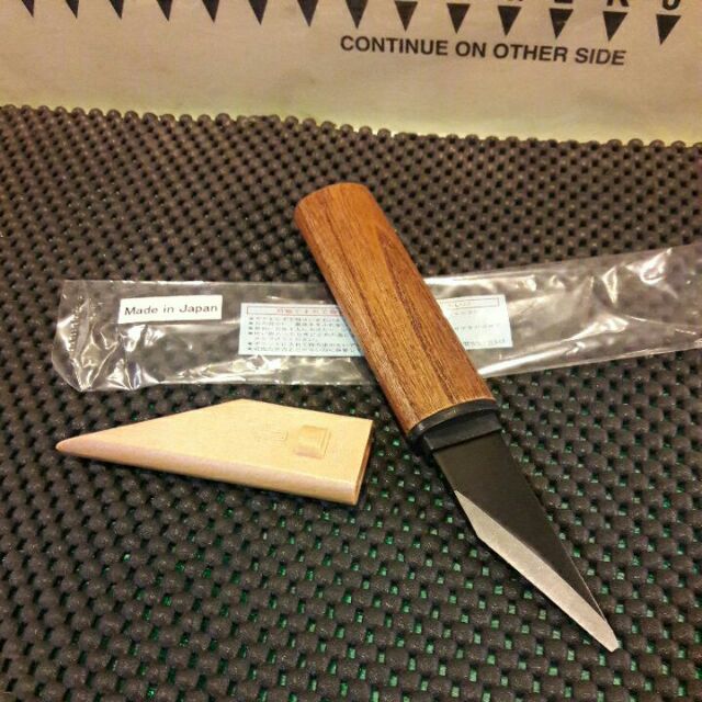 YOSHIHARU มีดเดินป่า Kiridashi WB 300 ใบมีดเหล็ก SK5 เคลือบผิวสีดำลดแสงสะท้อน ด้ามไม้ Made in JAPAN Tec40store