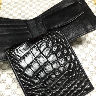 crocodile skin leg  bifoldwallet กระเป๋าสตางค์จระเข้1ใบ