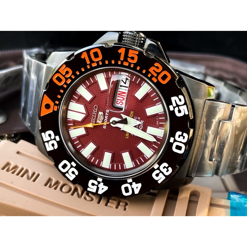 SEIKO MINI MONSTER BURGUNDY  ของใหม่ เลขตอง