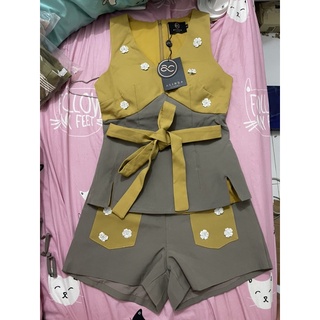 ป้าย Alinda size S มือ1 ป้ายห้อย เซ็ทกางเกง ตำหนิตัดหูเข็มขัดออก