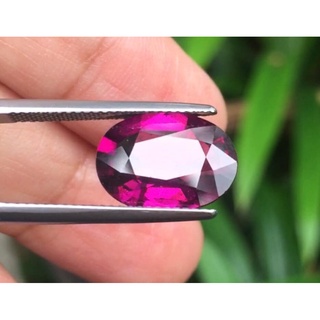 พลอยโรโดไรด์การ์เนต ( Rhodolite garnet ) นน5.82กะรัต